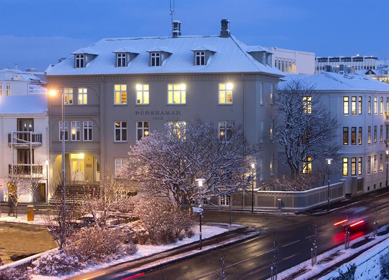 Mynd af Þórshamri, byggingu Umboðsmanns Alþingis, við Templarasund 5 í Reykjavík